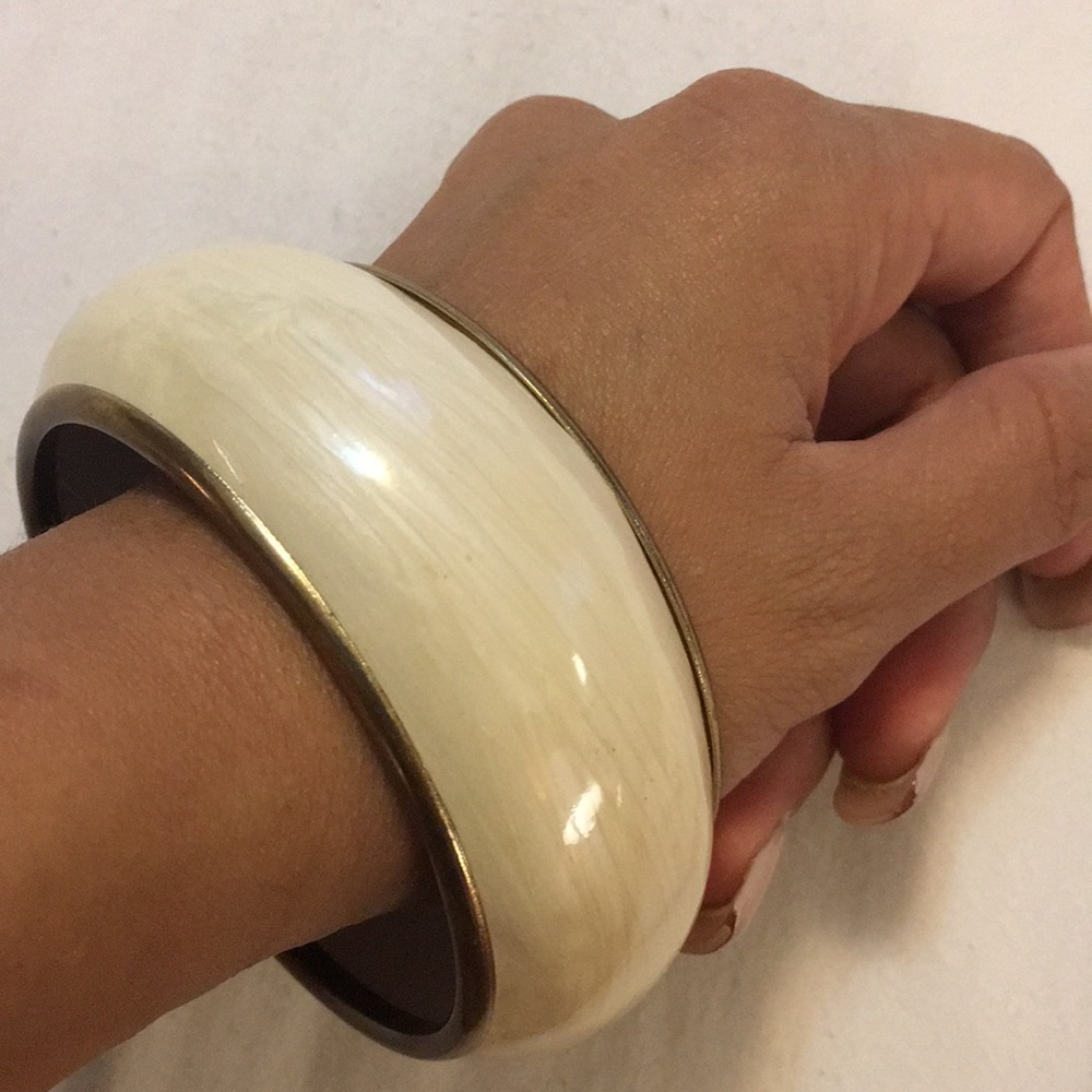White marble bracelet.